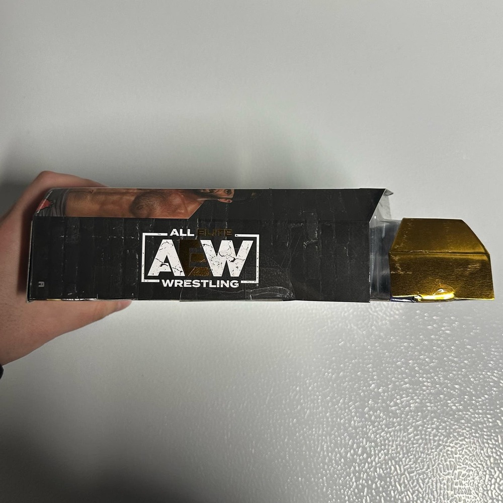 AEW Trent? Trent Beretta Unrivaled Series 8 #65 Action Figure - Picture 4 of 5